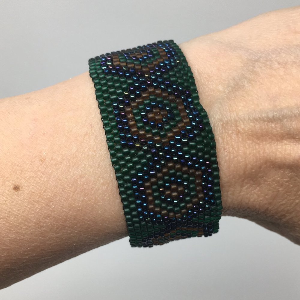 Geometric Hexagonal Iridescent Blue Matte Green Peyote Stitch Seed Bead Bracelet